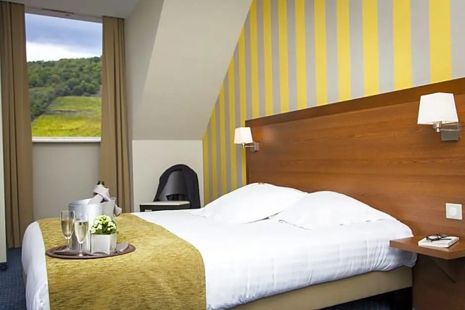 Premium room