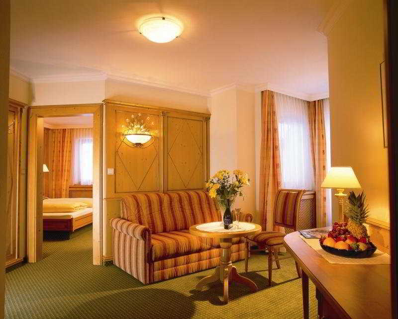 Hotel Bellevue by null