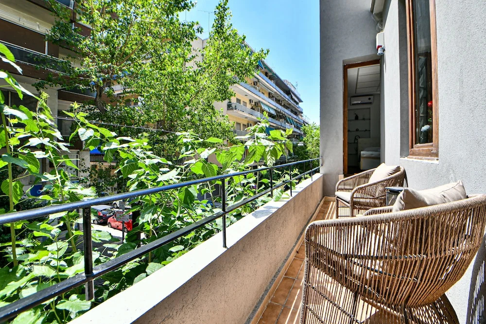 Balcony & Terrace