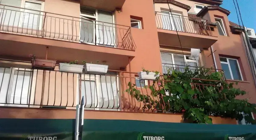 Ruja Guest House