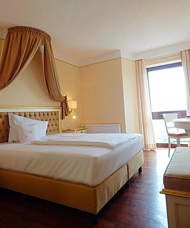 Hotel Burg Staufenberg - Chambres