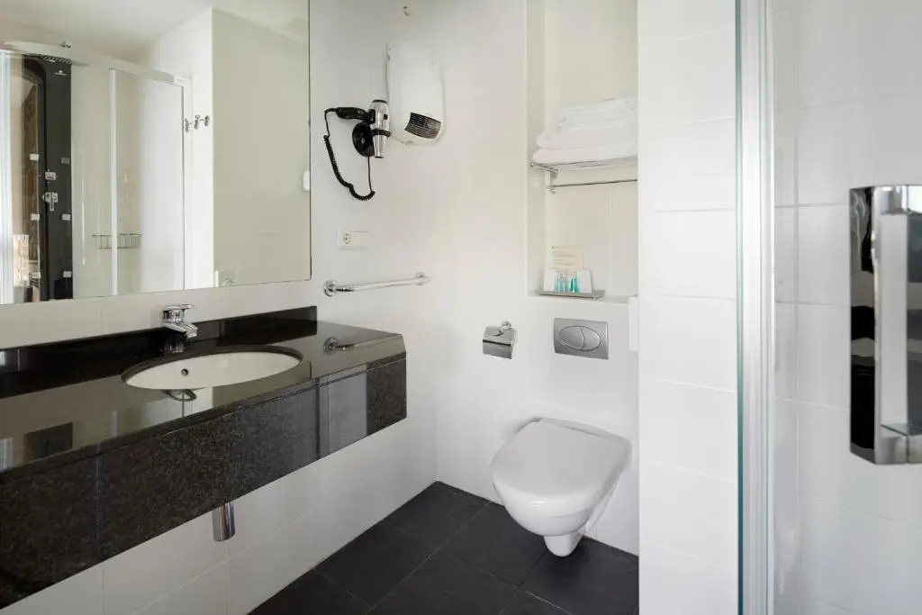 Standard Double room with sea view (full double bed)