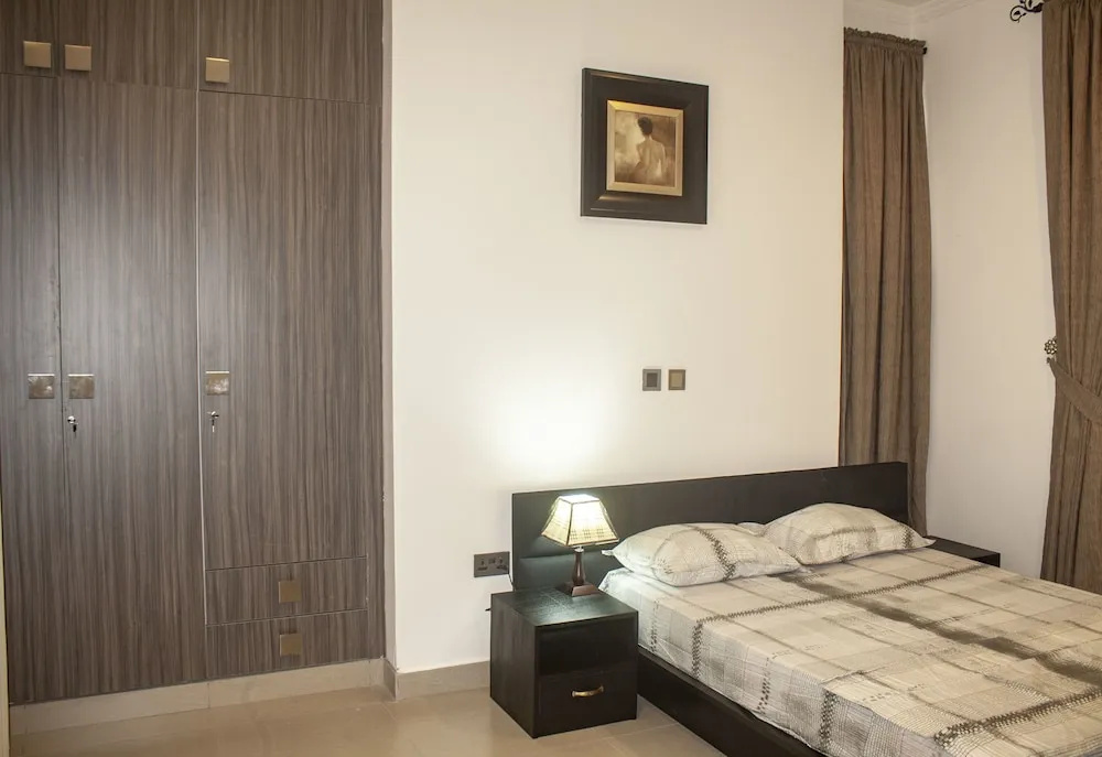 Emerald Suites — 5