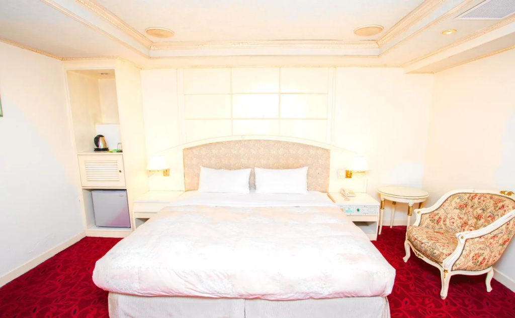 Mou Hotel Luchuan - Général
