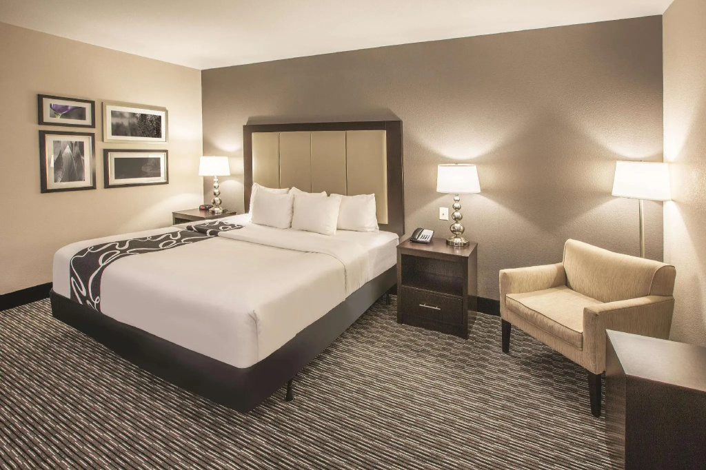 La Quinta Inn & Suites by Wyndham Hattiesburg - I-59 - Chambres