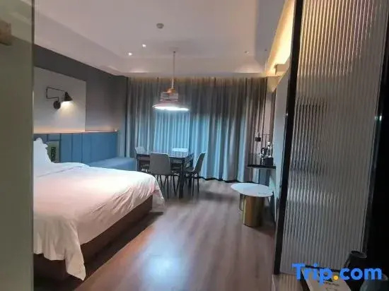 Me Young Me House Hotel (Chenzhou Beihu Youa Square)