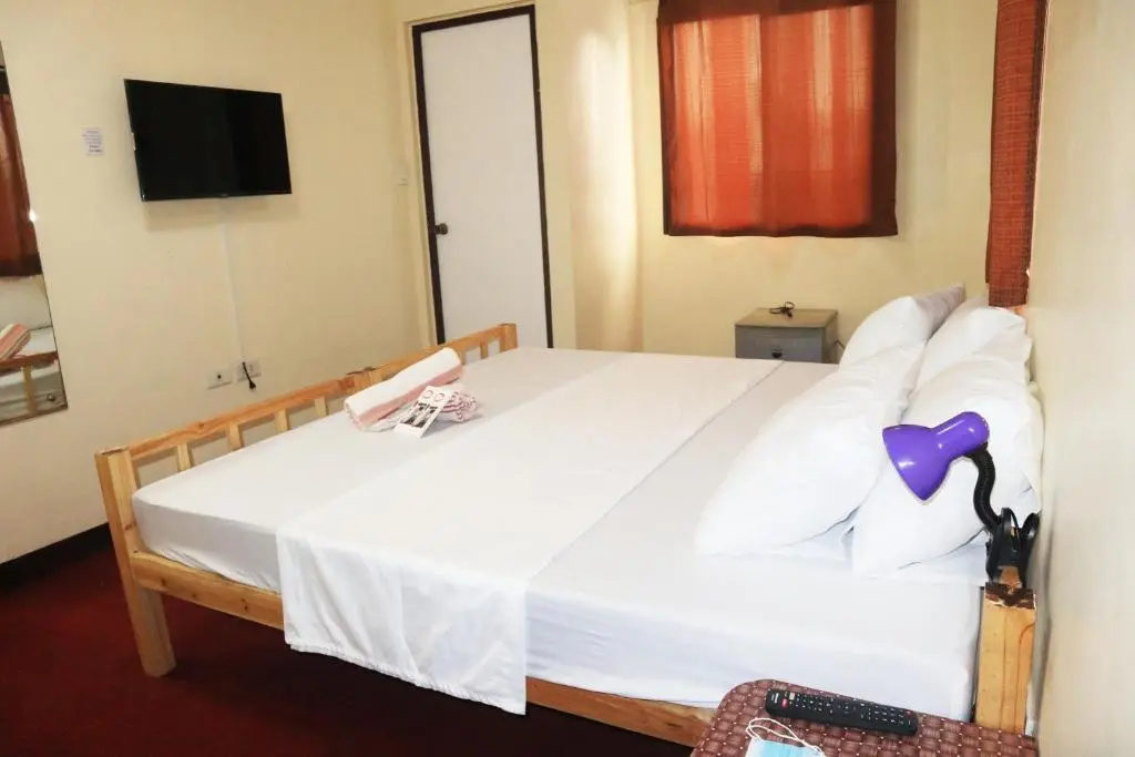 Deluxe Double room with balcony (full double bed)