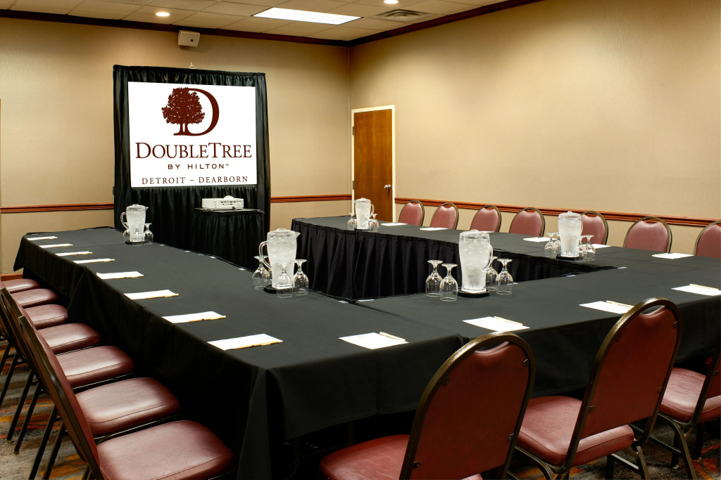 DoubleTree by Hilton Detroit - Dearborn - Général