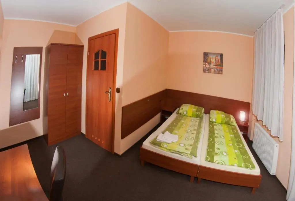 Standard Double room (full double bed)