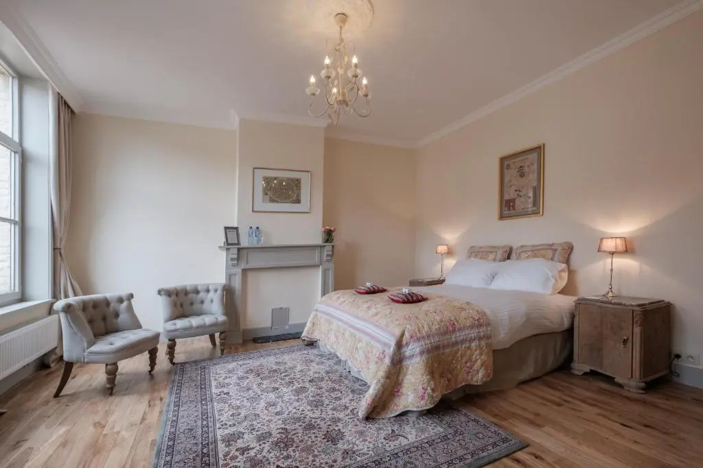 Deluxe Double room with garden view (full double bed)