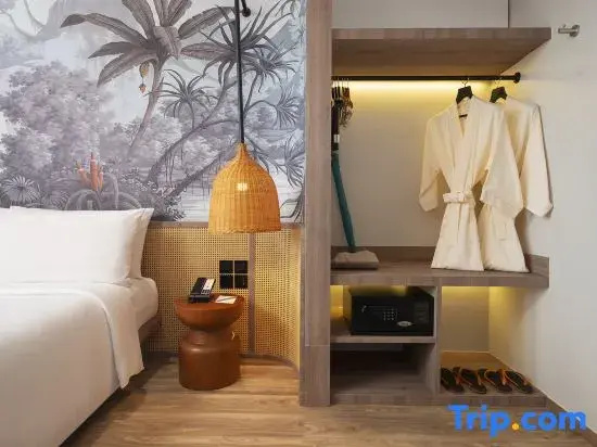 Premier Double room (full double bed)