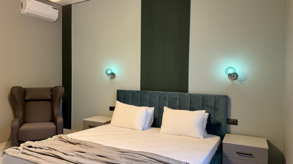 Standard room with balcony and with mountain view