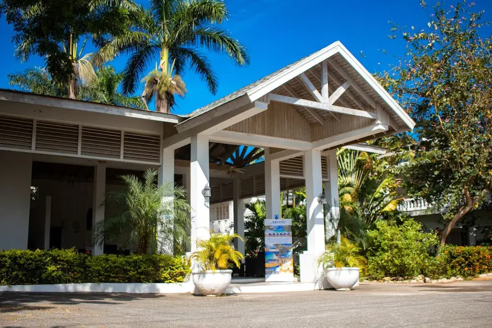 Merrils Beach Resort I