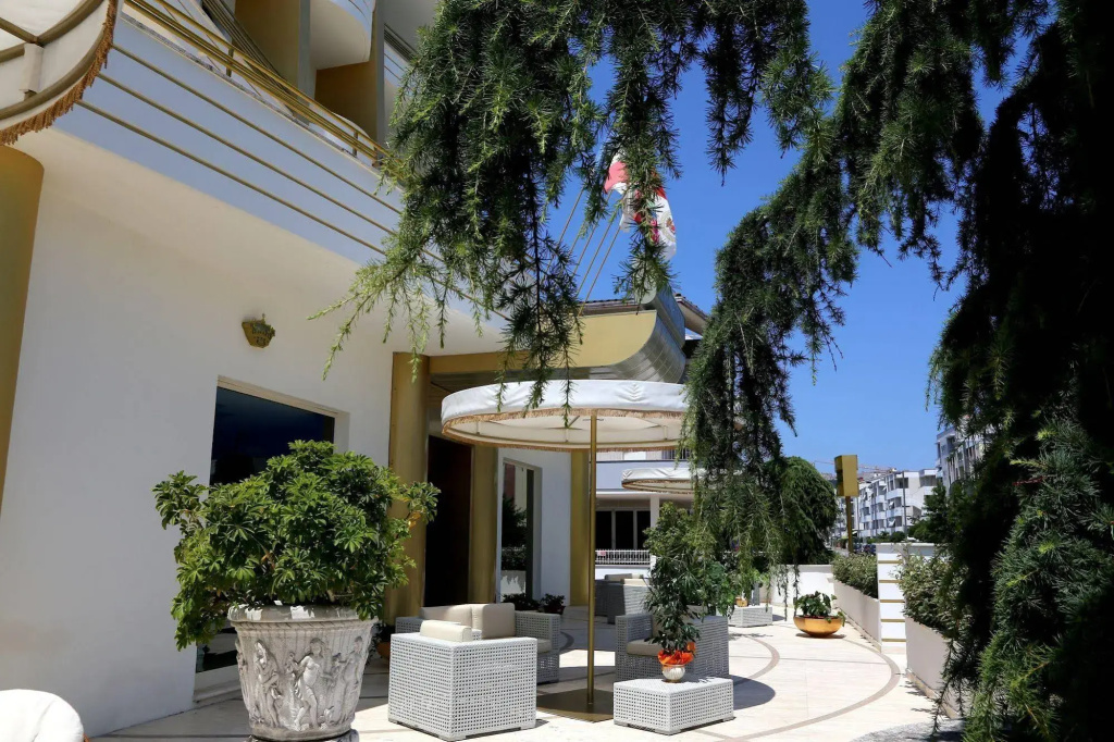 Hotel photo 10
