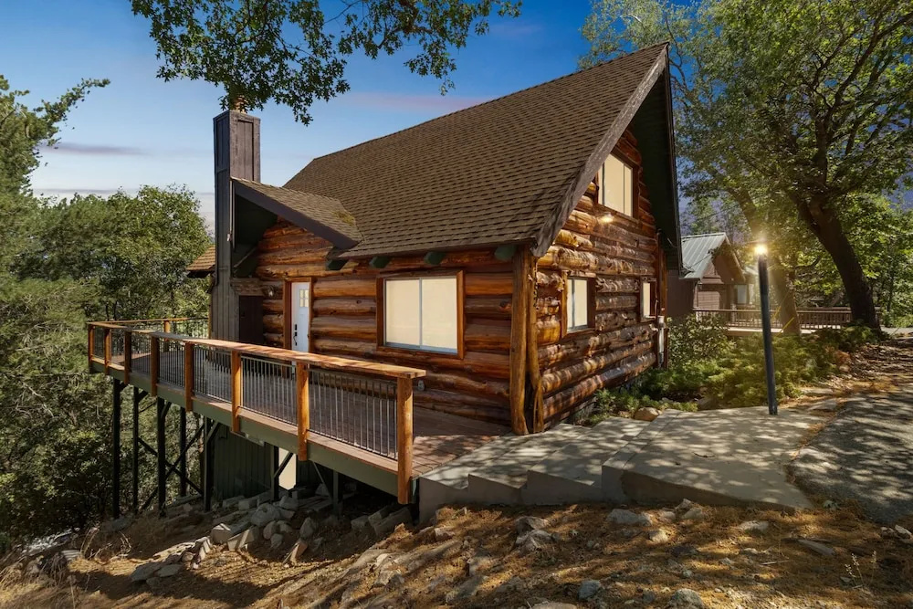 Timeless Traditions Arrowhead 3 Bedroom Home by RedAwning