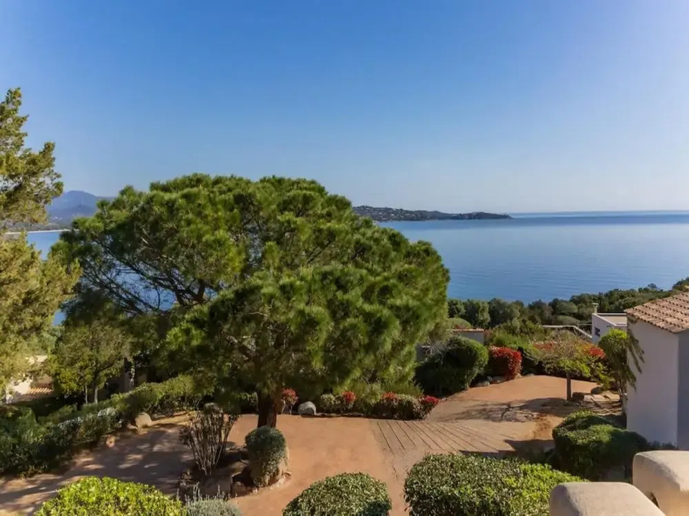 Villa for 6 by the Mediterranean Sea