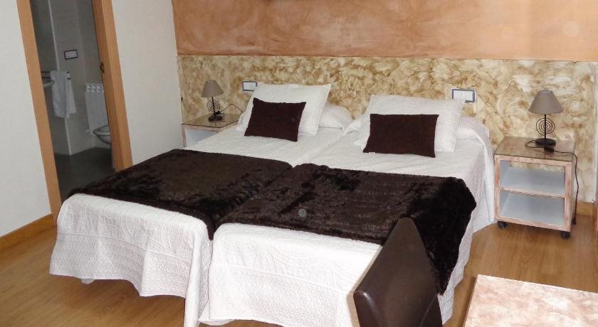Hostal Don Rodrigo by null