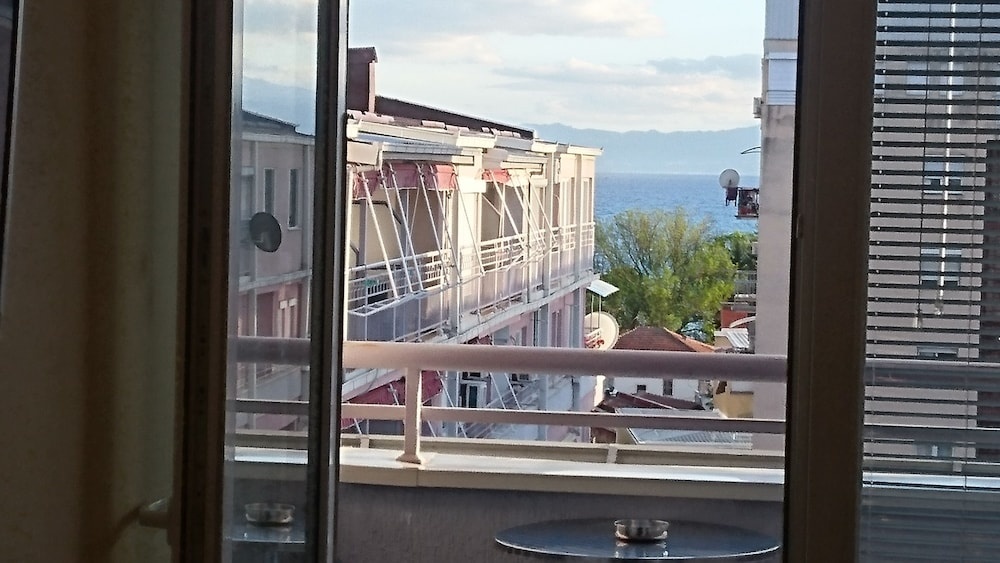 Comfort Double room with balcony and with partial view (full double bed)