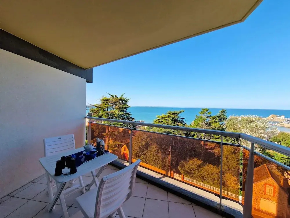 Voir la photo 3 — Apartment With sea View Near Beach