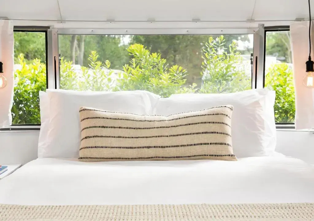 Deluxe Double room (full double bed)