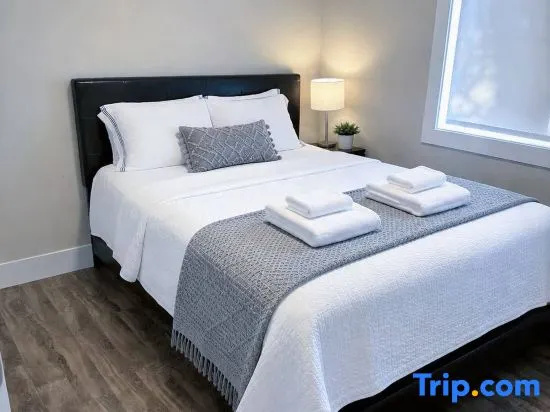 Modern 3-Bedroom Retreat Near Moncton Hospital and Downtown