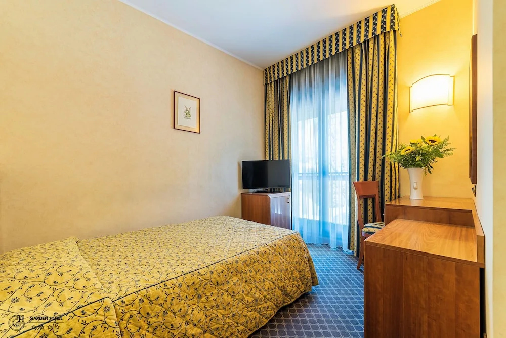 Garden Hotel - Chambres