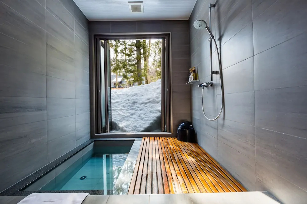 3 Bedrooms Luxury Chalet with balcony