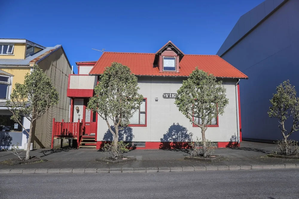 Lava Guesthouse