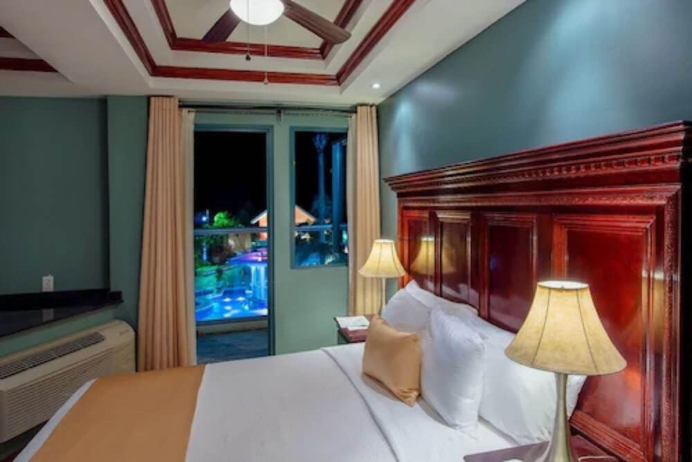 Aruwai Resort White H2o