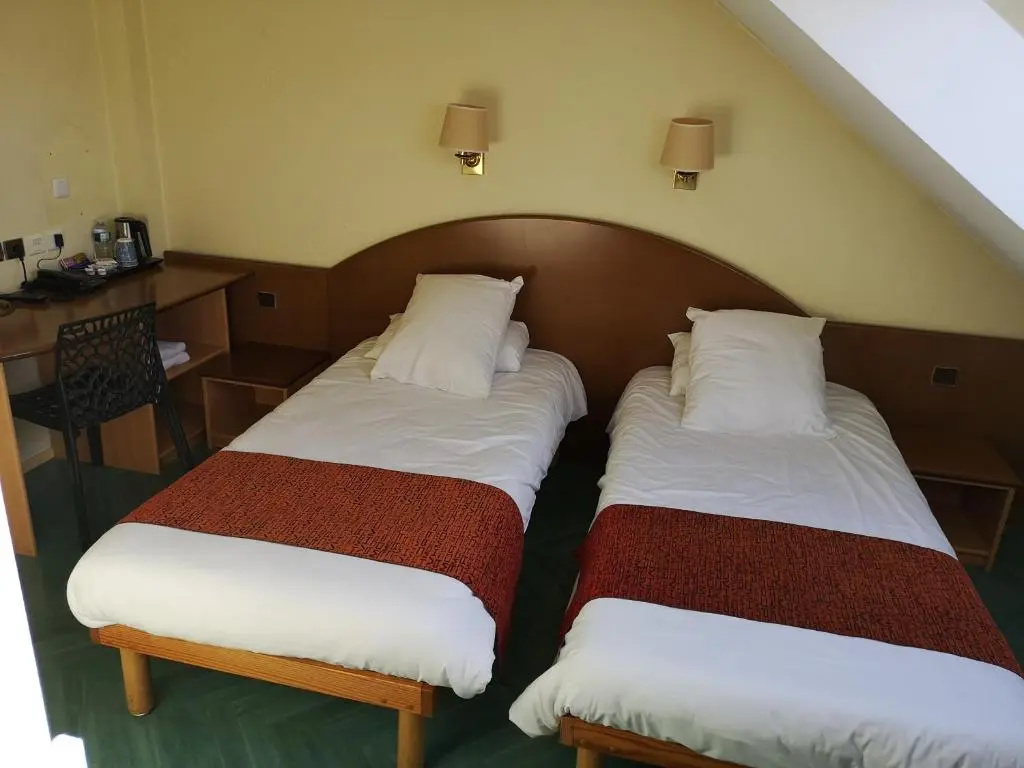 Standard Double room (twin beds)