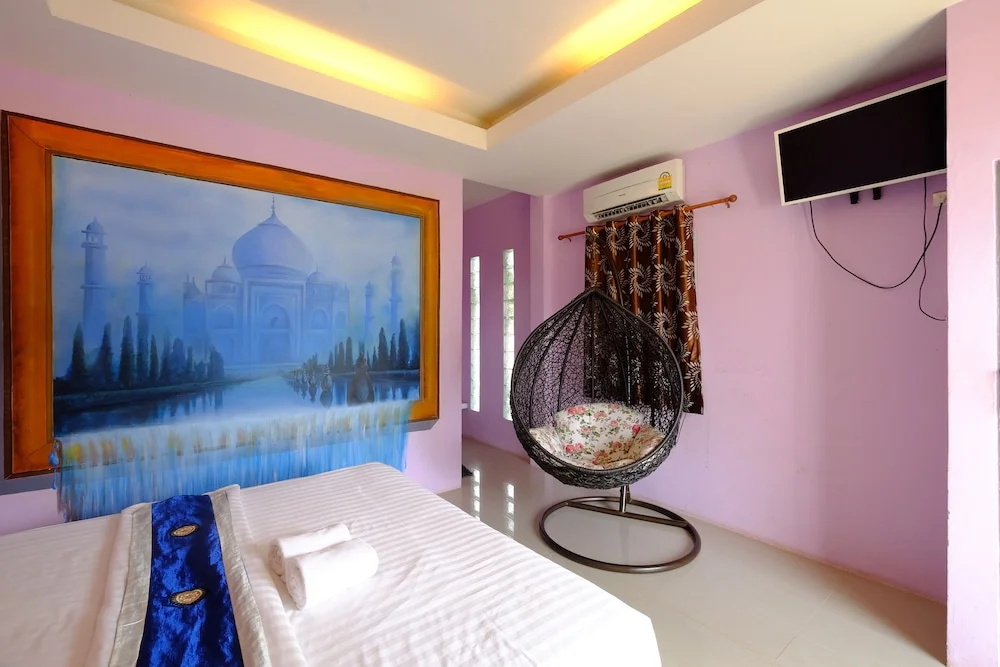 Standard Double room with balcony (full double bed)