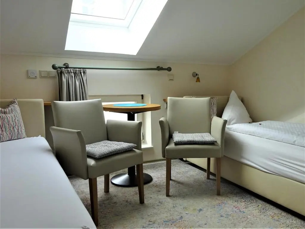 Pension Zur Fhrbrcke - Chambres