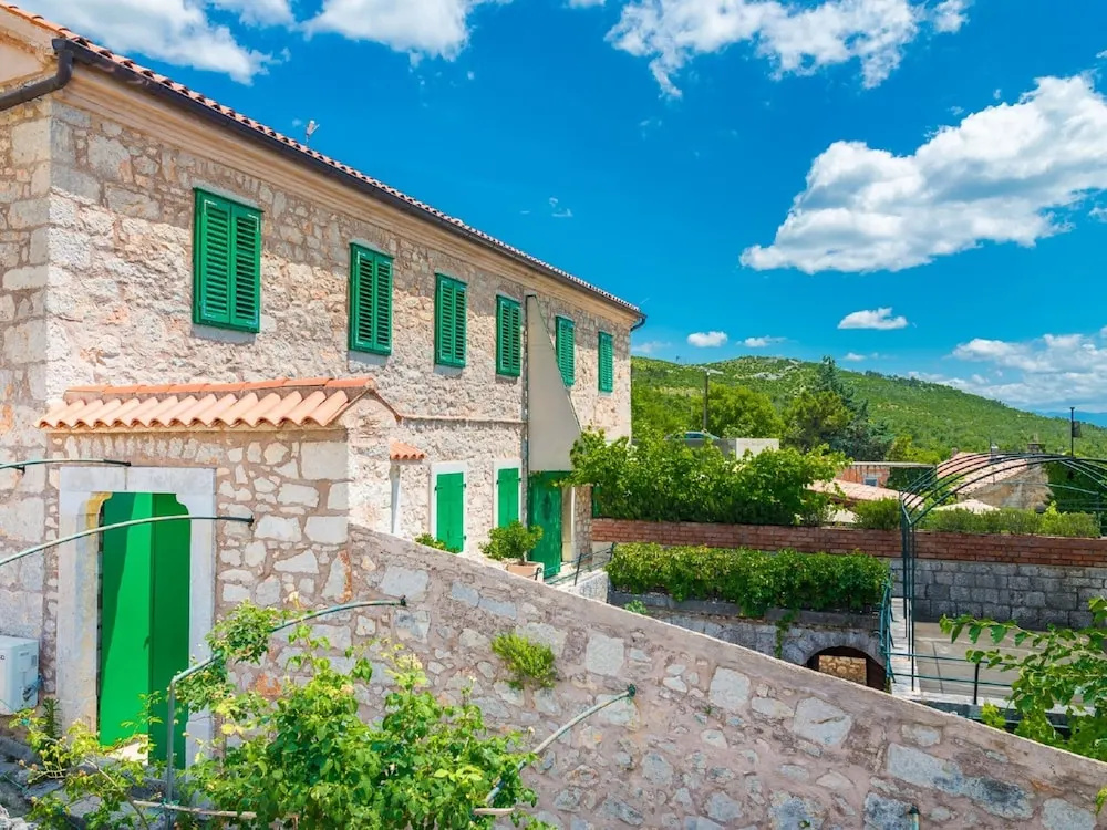 Apartment Crikvenica Near Sandy Beach