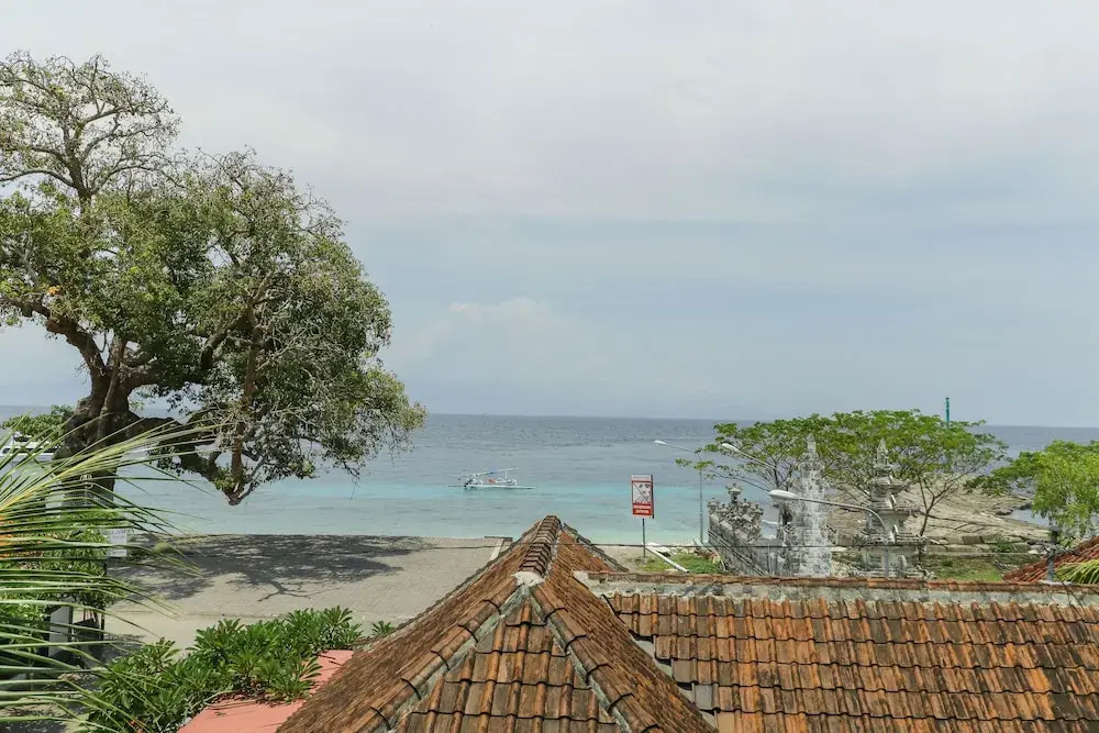 Beach & Waterfront