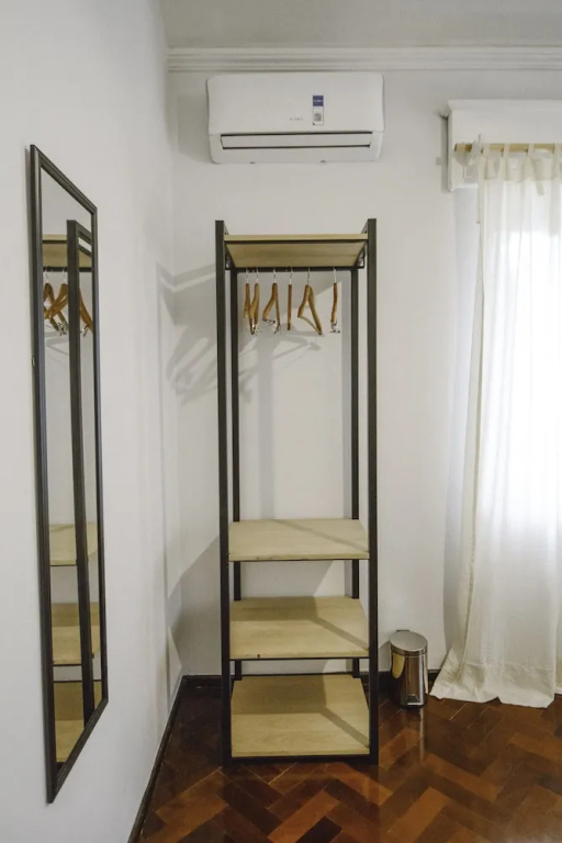 Economy room