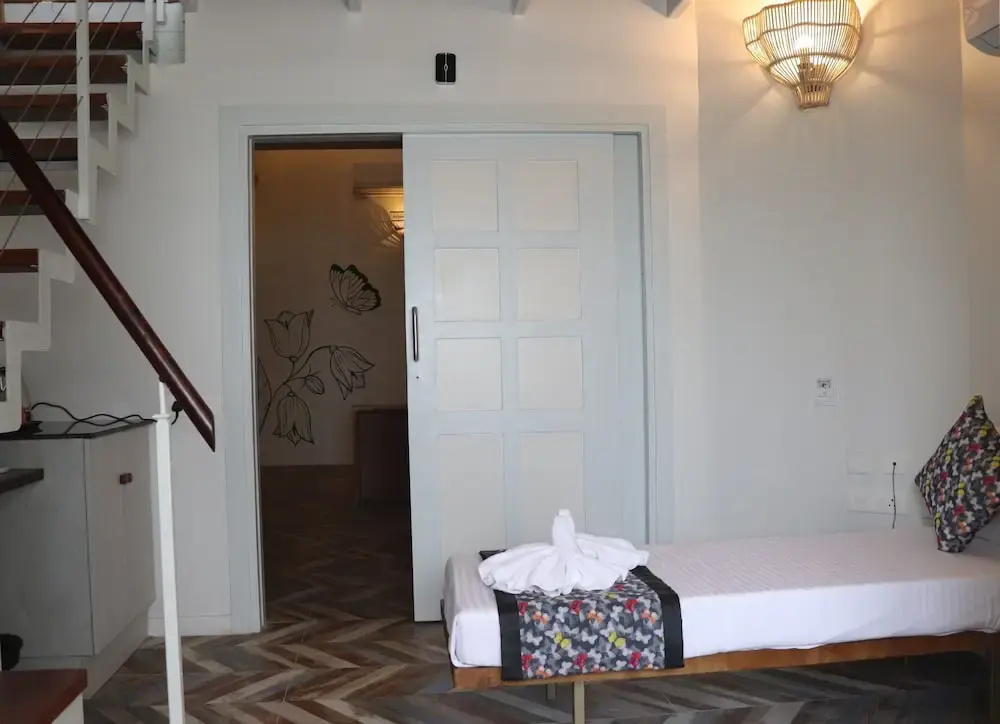 Comfort room