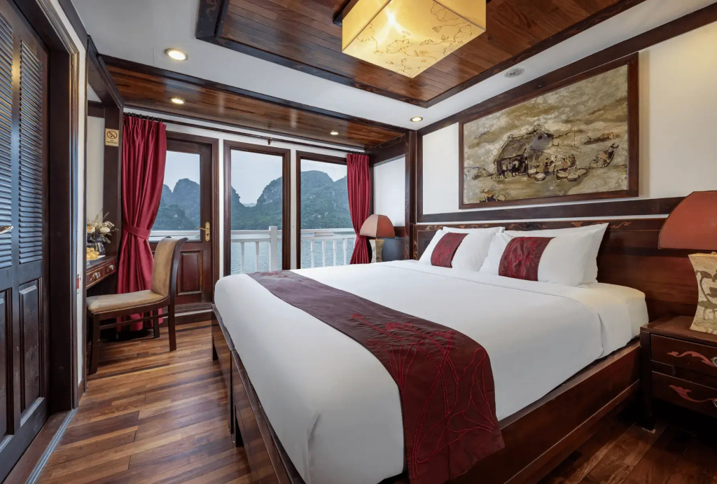Deluxe Double room with sea view (full double bed)