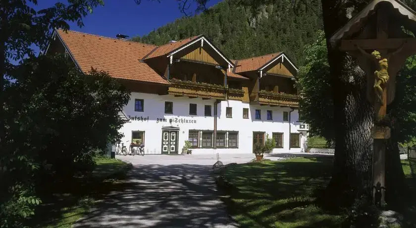 Gutshof zum Schluxen