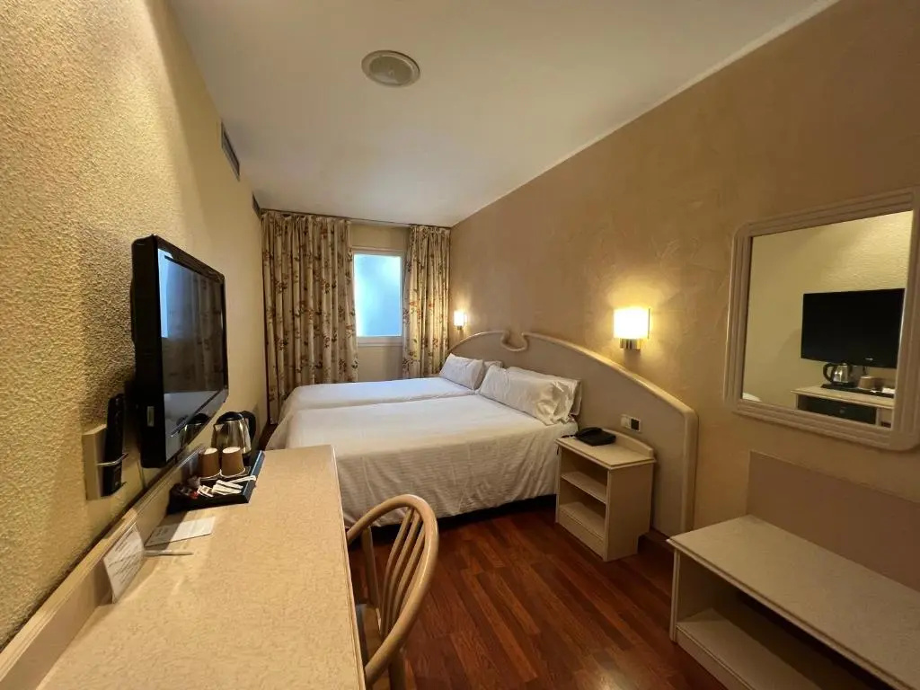 Basic Double room (twin beds)