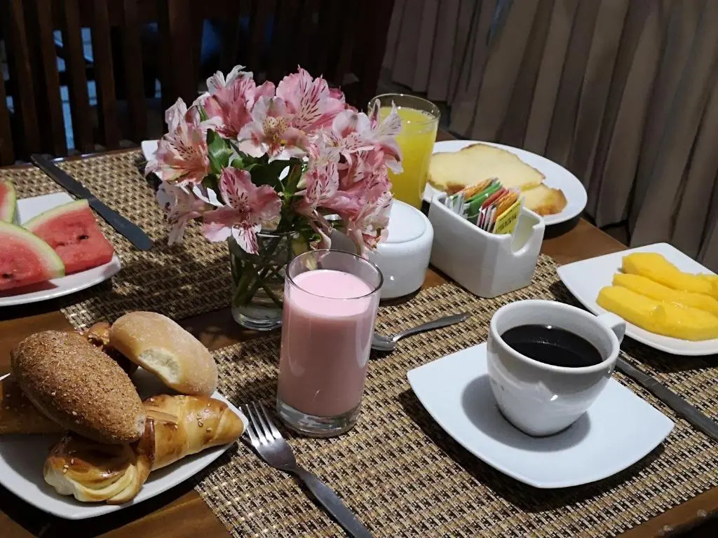 Food & Beverage