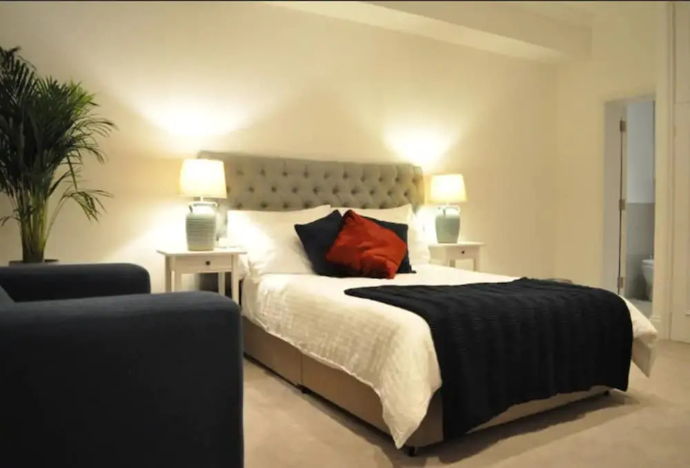 Stunning 2 Bedroom 2 Bathroom in South Kensington