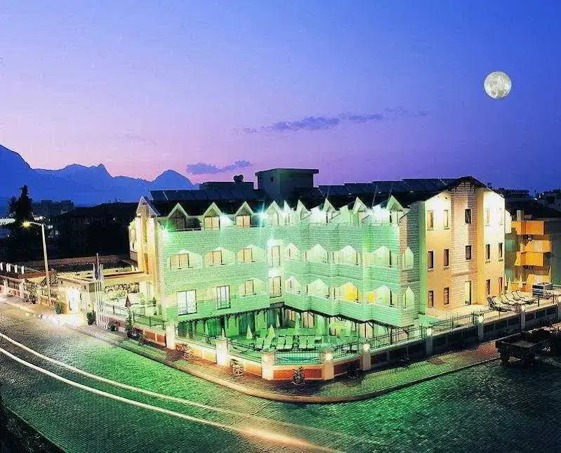 Hotel photo 13