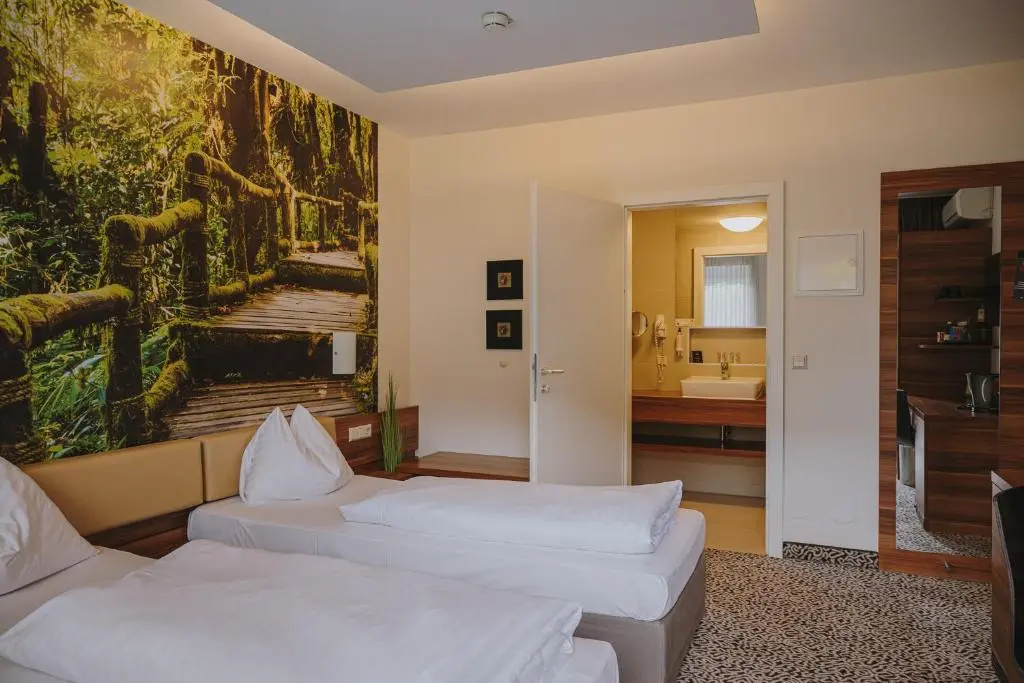 Standard Double room (full double bed)