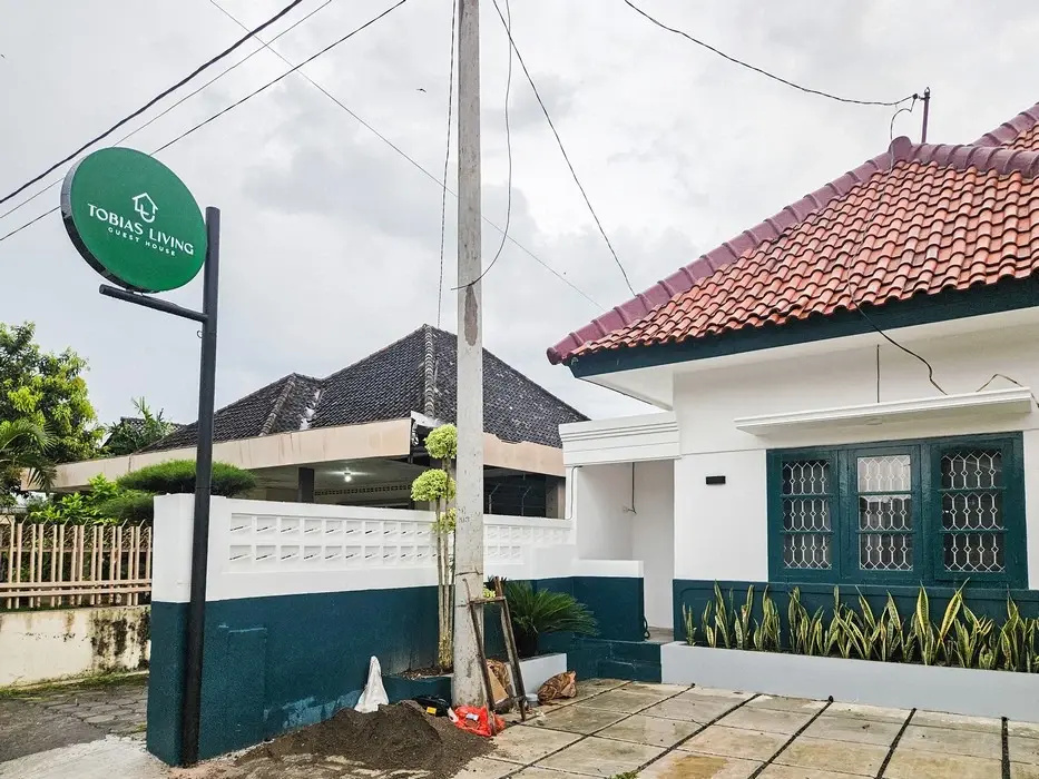 RedDoorz @ Tobias Living Blitar