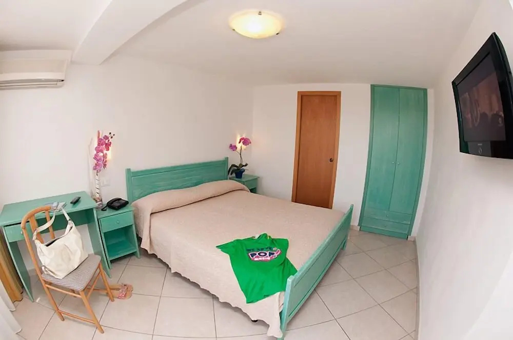 Superior Double room (full double bed)