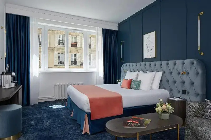 Pley Hotel 35