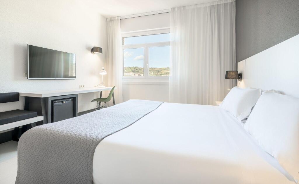 ILUNION Bilbao Hotel