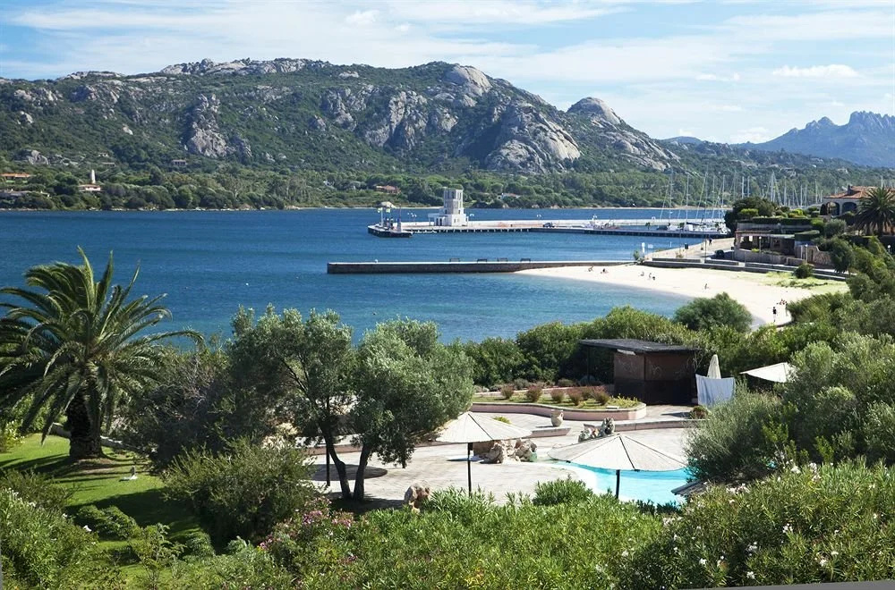 Beach & Waterfront