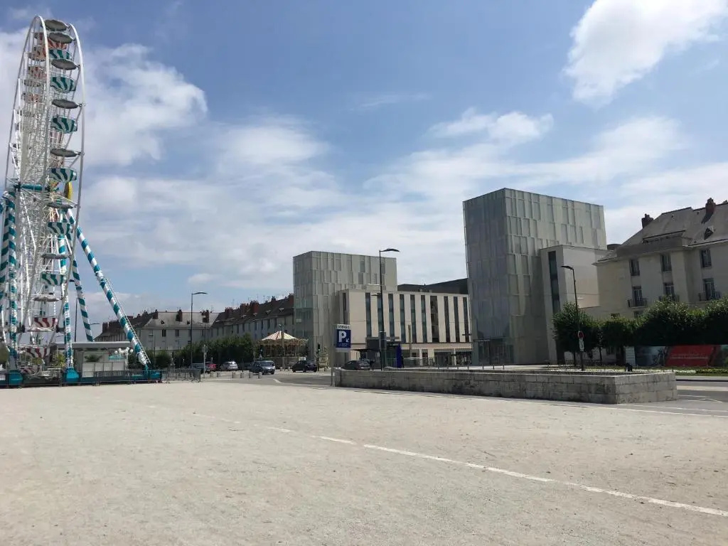 Voir la photo 3 — Appartement calme,lumineux ,coeur culturel deTOURS