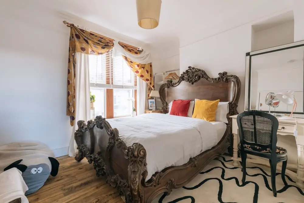 Vibrant & Eclectic 3 Bedroom Flat - Bedminster, Bristol!